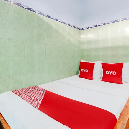 Homestay Oyo 94016 Baronsari
