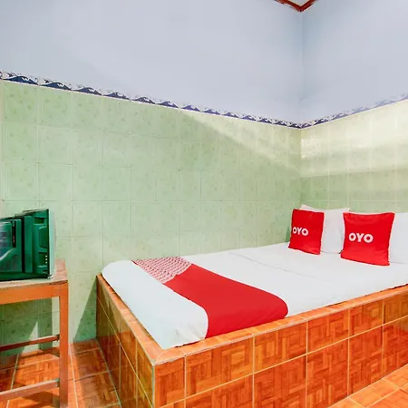 Homestay Oyo 94016 Baronsari