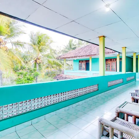 Oyo 94016 Baronsari Homestay